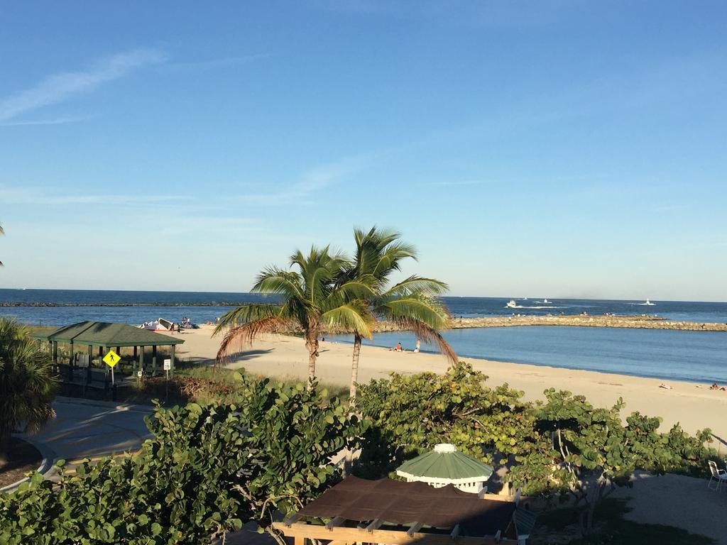 Rhumcay Beach Resort And Grille Fort Pierce Dış mekan fotoğraf